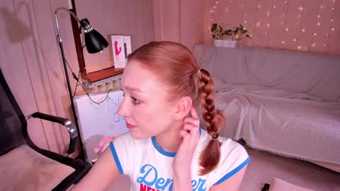 Snapshot of _fieryflash_ chatting on December 7, 2:46 pm Lola 3 online show from December 7, 2:46 pm