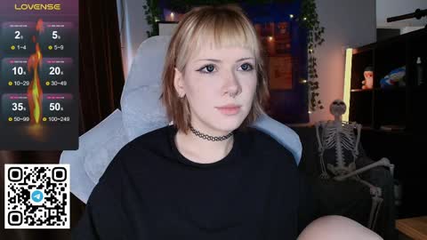 Tori online show from March 30, 10:04 am