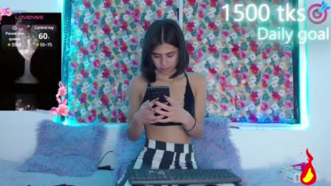 Gwen online show from January 9, 5:13 am