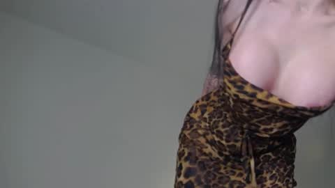 Snapshot of _iammary chatting on February 10, 4:47 pm Mary online show from February 10, 4:47 pm