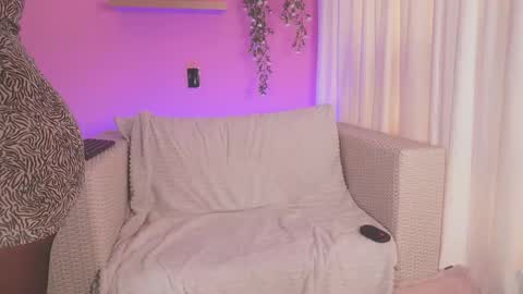 _jessica1 online show from April 13, 2:07 pm