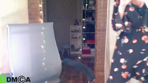 Snapshot of _karolina chatting on January 30, 3:40 pm karolina online show from January 30, 3:40 pm