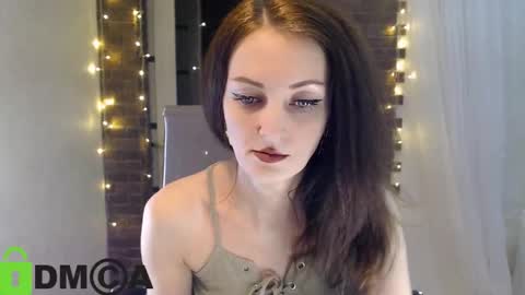 Snapshot of _karolina chatting on October 5, 4:34 pm karolina online show from October 5, 4:34 pm