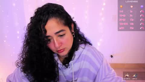     online show from March 11, 9:02 am