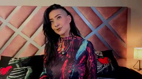 kelly online show from July 14, 1:49 pm