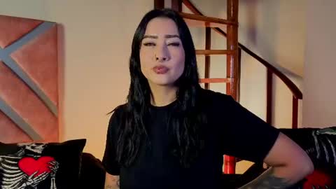 kelly online show from July 11, 1:33 pm