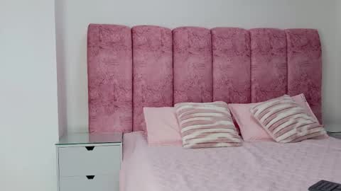 Kendall online show from January 10, 11:59 am