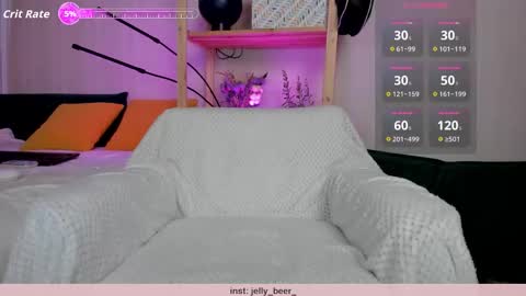 Kiara 0100 - 0700 UTC almost every day online show from September 17, 6:22 am