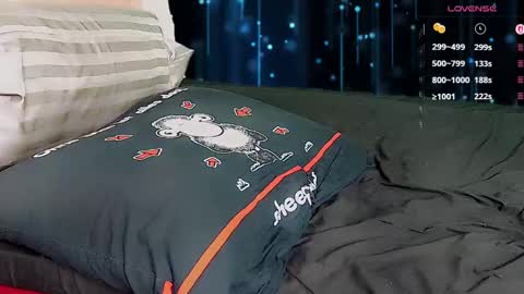 Eva online show from November 25, 9:59 pm