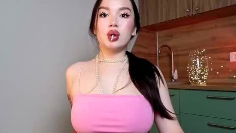 _lexie_rivers_ online show from January 12, 10:37 pm