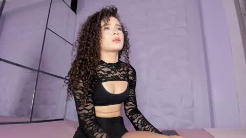 Anna online show from January 18, 3:52 pm