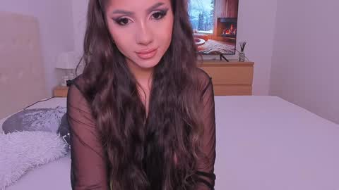 Lynna online show from January 23, 10:33 pm