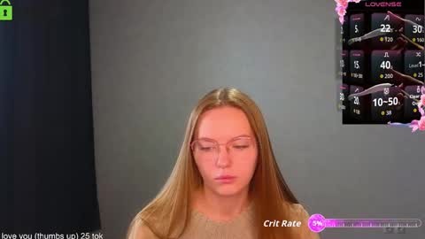 Snapshot of _lysafeta_ chatting on September 25, 5:50 am Welcome guys Pleasure to see you all here My name is Lysafeta and MichaelaTip menu is active Private is open online show from September 25, 5:50 am