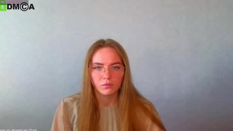 Snapshot of _lysafeta_ chatting on February 10, 10:20 am Welcome guys Pleasure to see you all here My name is Lysafeta and MichaelaTip menu is active Private is open online show from February 10, 10:20 am
