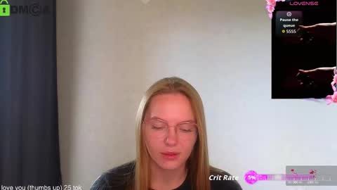 Snapshot of _lysafeta_ chatting on September 20, 6:12 am Welcome guys Pleasure to see you all here My name is Lysafeta and MichaelaTip menu is active Private is open online show from September 20, 6:12 am