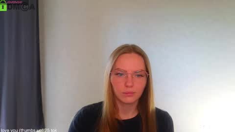 Snapshot of _lysafeta_ chatting on October 3, 5:45 am Welcome guys Pleasure to see you all here My name is Lysafeta and MichaelaTip menu is active Private is open online show from October 3, 5:45 am