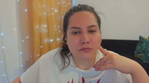 Snapshot of _madalexa_ chatting on September 15, 5:53 pm Alexa online show from September 15, 5:53 pm