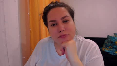 Snapshot of _madalexa_ chatting on February 2, 9:30 am Alexa online show from February 2, 9:30 am