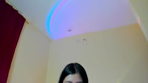 Snapshot of _maiahairy_ chatting on October 3, 11:10 pm Maia online show from October 3, 11:10 pm