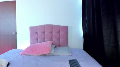 Maria paula online show from February 6, 4:21 pm