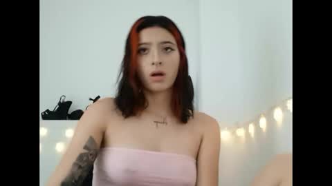 Snapshot of _mia_foster1 chatting on December 9, 8:33 pm Mia-foster online show from December 9, 8:33 pm