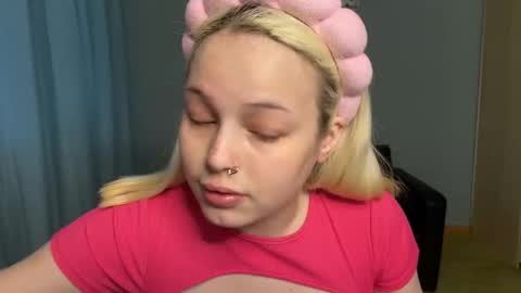 Maria online show from December 2, 3:30 am