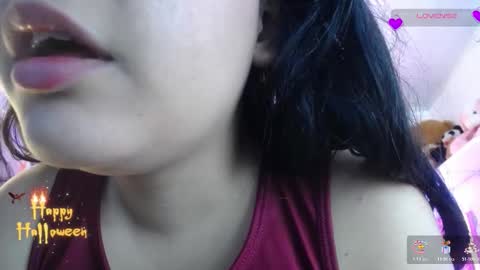  Mia  online show from November 1, 2:43 pm