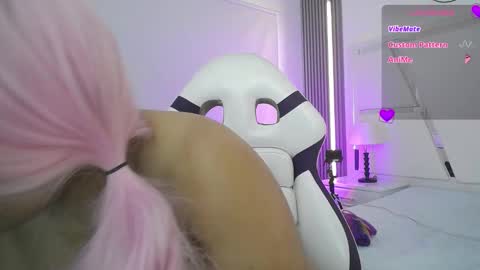  Mia  online show from October 4, 4:22 pm