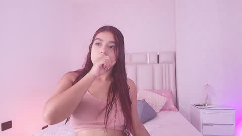 Mia  online show from June 9, 11:53 am