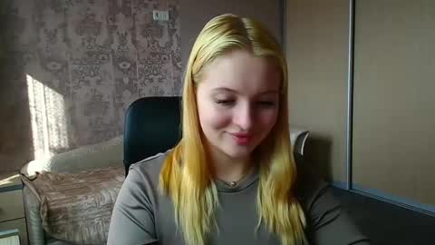 Melanie online show from March 20, 12:54 pm