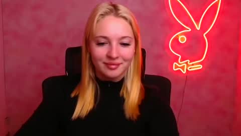 Melanie online show from October 4, 11:38 am