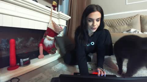 AstrideVonTeese online show from December 8, 5:33 pm