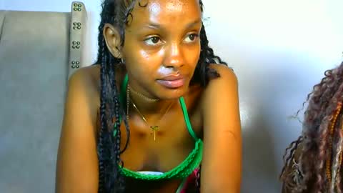 Mimi online show from February 7, 2:15 am