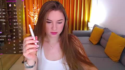 Mia online show from January 15, 10:27 am
