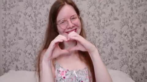 Snapshot of _mizuka_ chatting on October 2, 4:34 pm mizuka online show from October 2, 4:34 pm