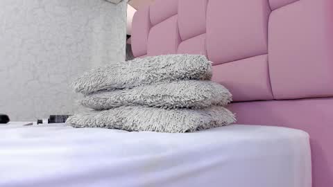 Snapshot of _molly_rosse_ chatting on February 12, 1:38 pm _molly_rosse_ online show from February 12, 1:38 pm