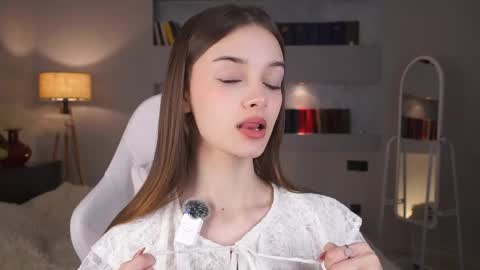 Margo online show from March 15, 6:43 pm