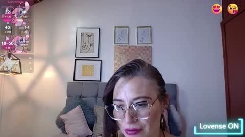 _naomi_s online show from January 9, 6:01 pm