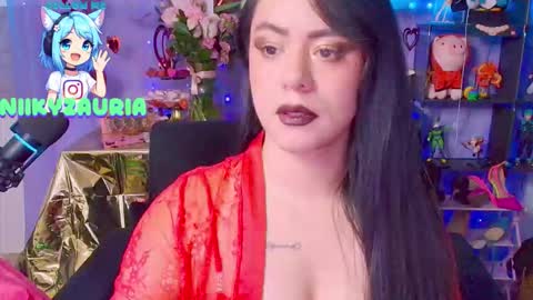 niiky online show from February 15, 6:07 pm