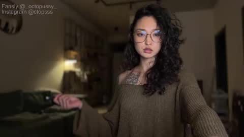 Mikayla online show from February 6, 7:17 pm