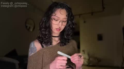 Mikayla online show from March 13, 9:05 pm