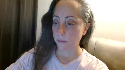 Sara Lynn online show from August 2, 3:53 am