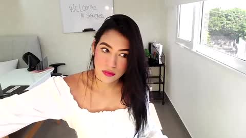 Sassy Girl online show from January 13, 6:27 pm