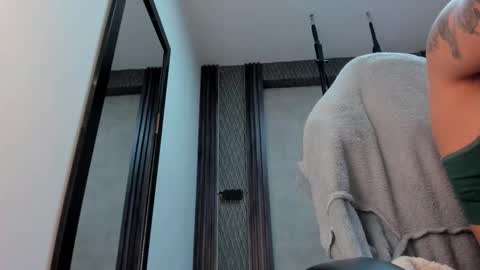 Selene online show from February 25, 1:37 am