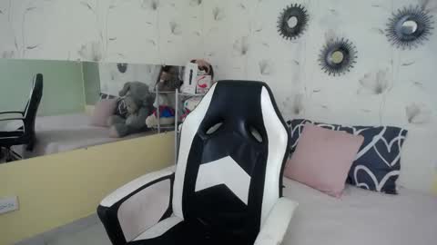 KATA online show from November 25, 1:46 pm