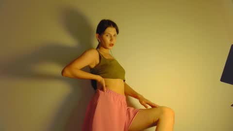 Snapshot of _skyline_x chatting on October 17, 1:47 pm Sky online show from October 17, 1:47 pm