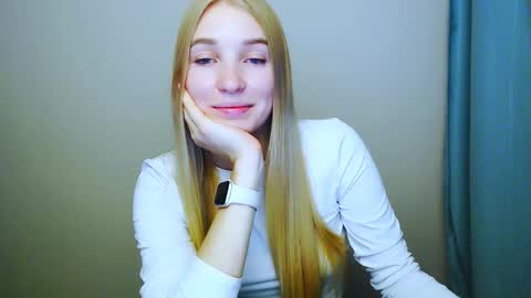 Rachel online show from December 3, 8:44 pm