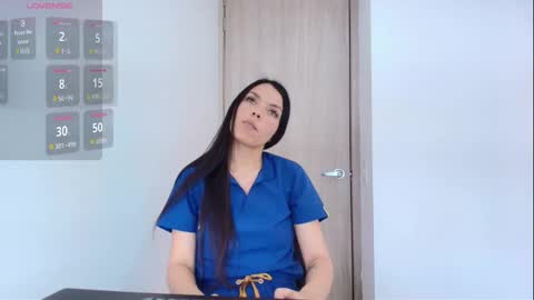 Snapshot of _sofiadeluxe_ chatting on October 15, 6:32 pm SOFIA DELUXE online show from October 15, 6:32 pm