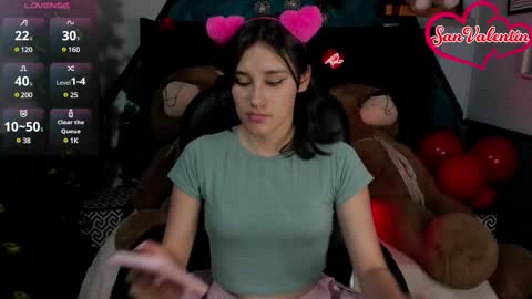 Sophie  online show from February 16, 7:05 pm