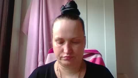 Snapshot of _squirty_pussyyy_ chatting on February 21, 1:00 pm Melisa online show from February 21, 1:00 pm